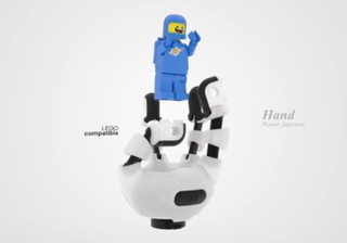 Illustration for article titled Somebody invented a prosthetic limb compatible with LEGO